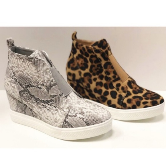 Snake Skin Print Sneakers - Picture 2 of 3